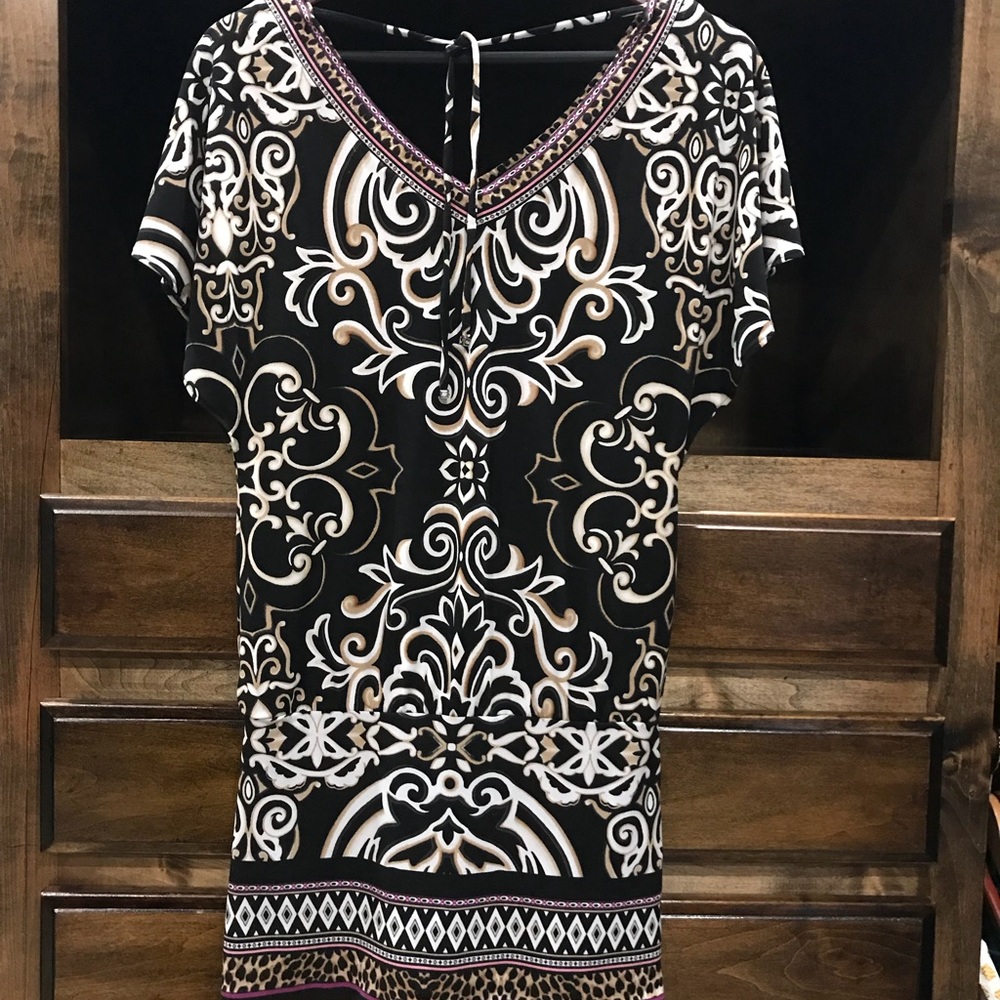 Tunic - Picture 2 of 4